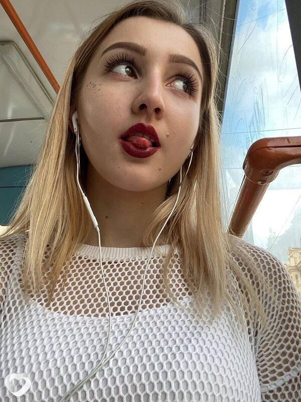 Оля, 22, Красноярске — анкета №974702