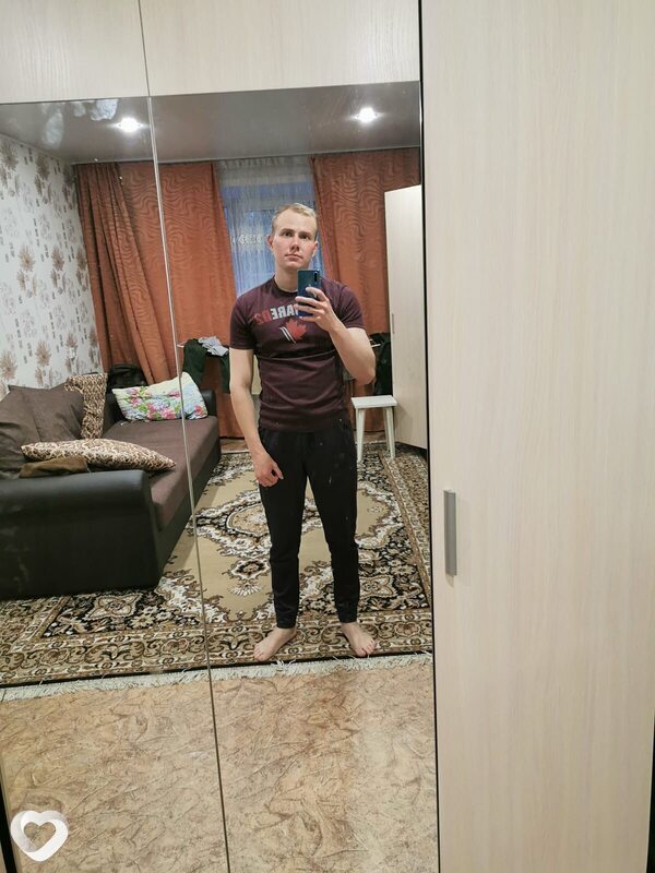 Артём, 29, Бийске — анкета №975556