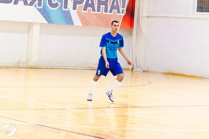 Владимир, 22, Ульяновске — анкета №975457