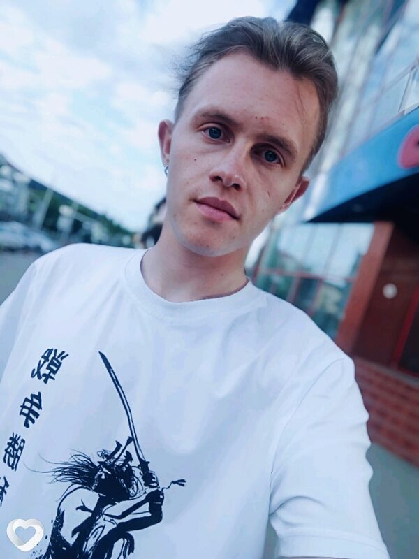 Дмитрий, 23, Луганске — анкета №975542