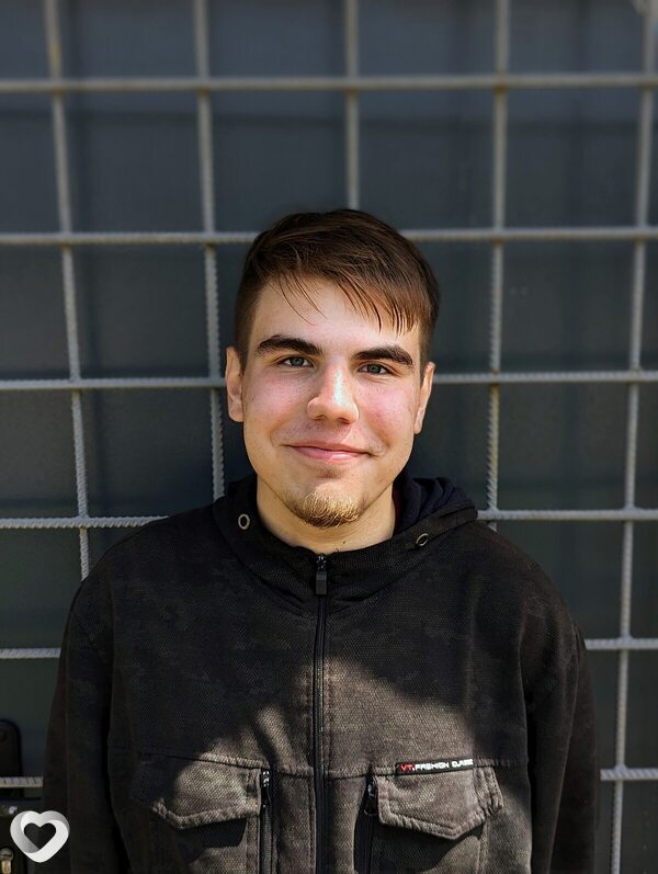 Данила, 20, Москве — анкета №975549