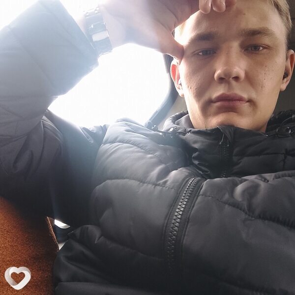 Владимир, 22, Нижневартовске — анкета №975704