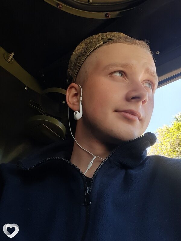 Илья, 21, Москве — анкета №977167