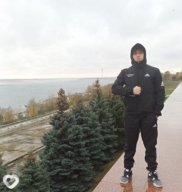 Дима, 21, Челябинске — анкета №977539