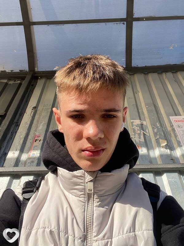 Никита, 22, Москве — анкета №977707