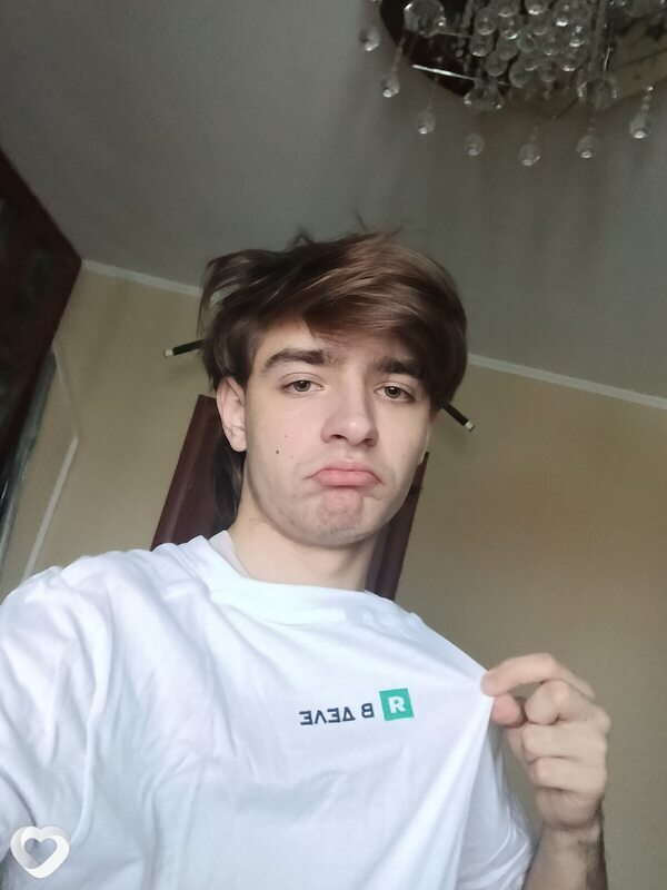 Марк, 20, Томске — анкета №978343