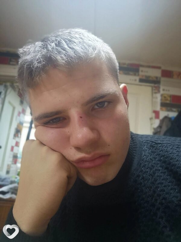 Владимир, 21, Ростове-на-Дону — анкета №978398