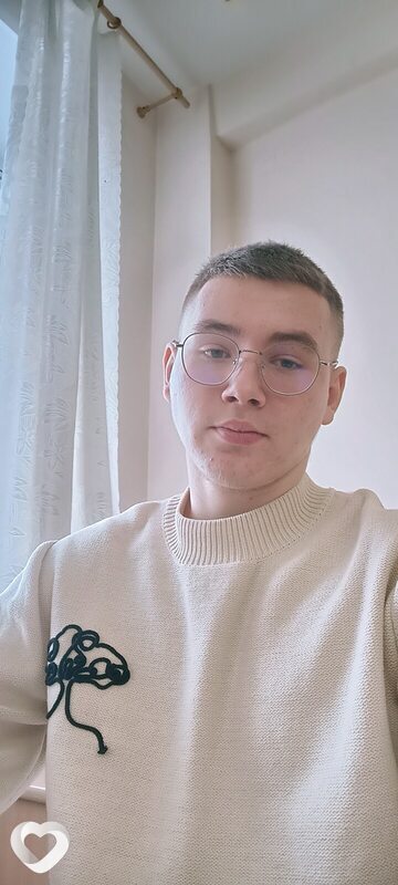 Иван, 21, Москве — анкета №979279