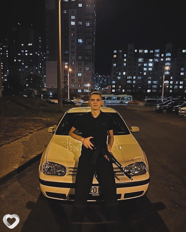 Кирилл, 22, Пинске — анкета №979372