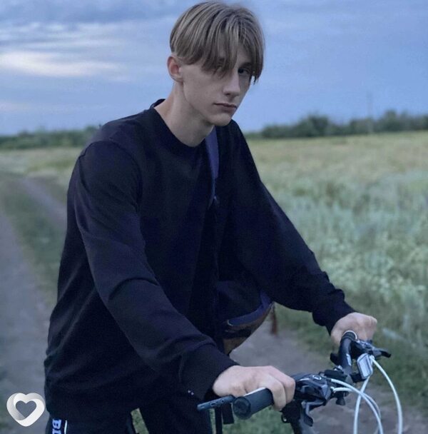Кирилл, 23, Бузулуке — анкета №981168