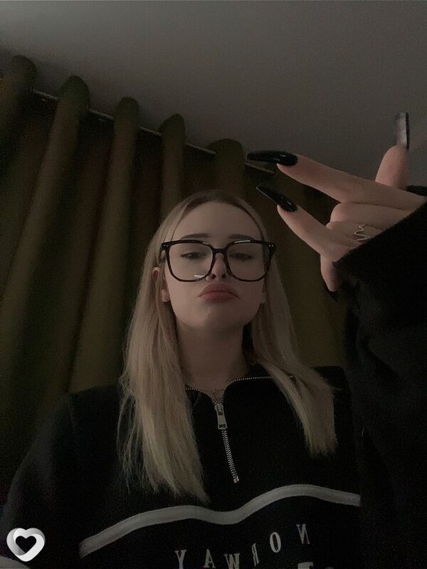 Аня, 20, Иркутске — анкета №981247