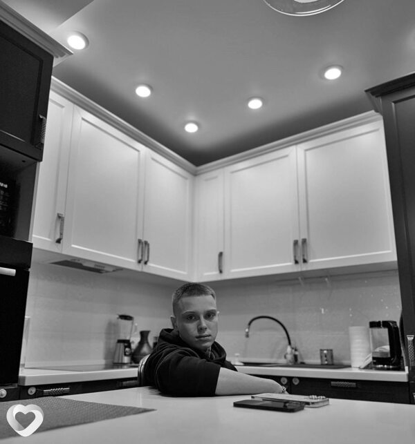 Павел, 24, Симферополе — анкета №981764