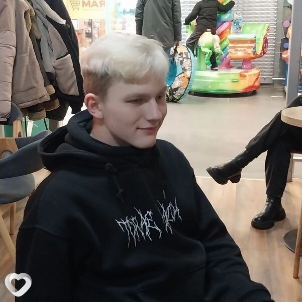 Юрий, 20, Бобруйске — анкета №981629