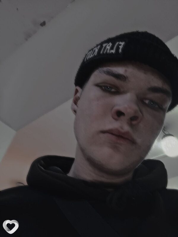 Влад, 21, Находке — анкета №982760