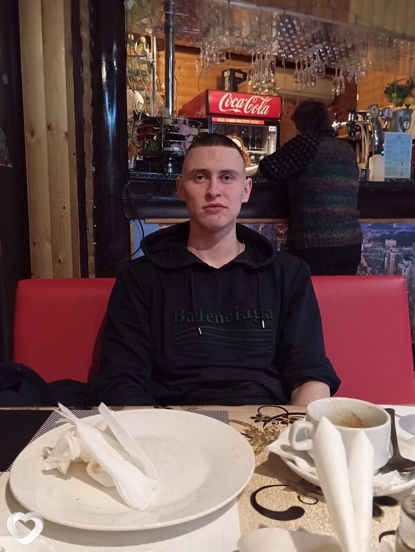 Денис, 23, Сертолове — анкета №983045
