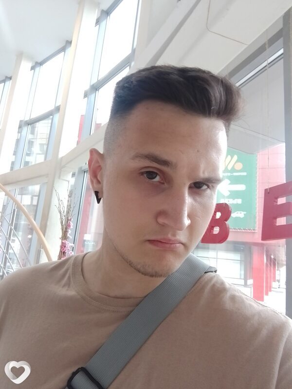 Денис, 22, Москве — анкета №983351