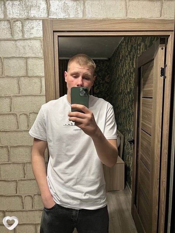 Даня Бальцер, 22, Великом Новгороде — анкета №983610