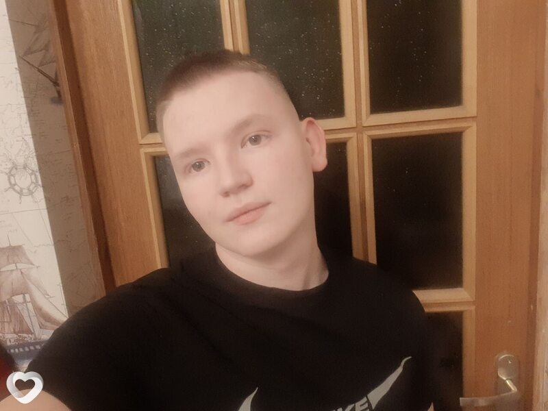 Михаил, 21, Москве — анкета №983968