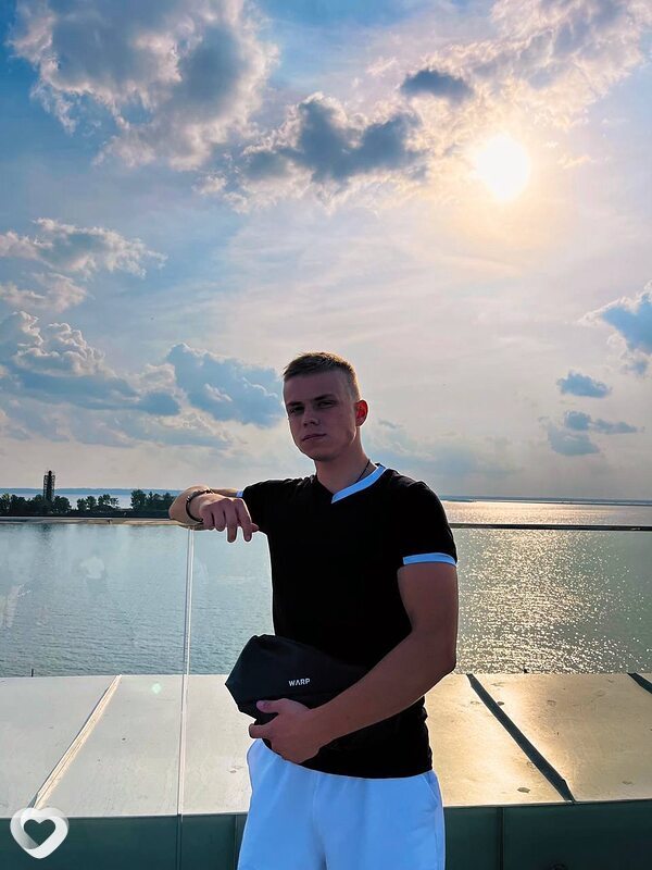 Серёжа, 22, Санкт-Петербурге — анкета №984074