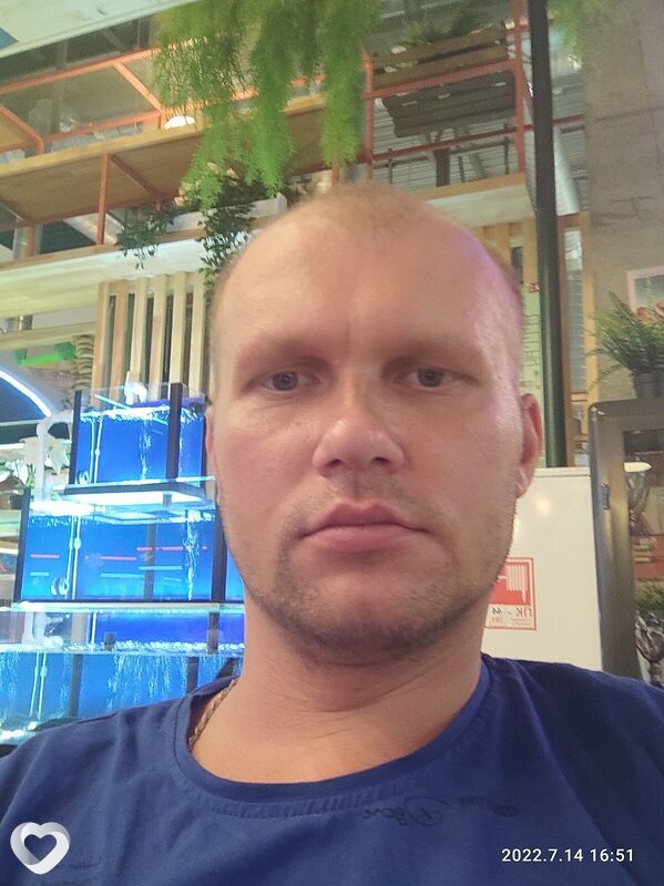 Анатолий, 21, Тихвине — анкета №984648