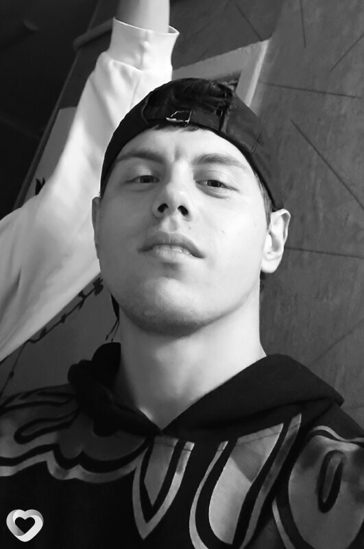 Игорь, 22, Витебске — анкета №985441