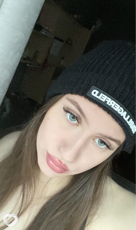 Полина, 21, Красноярске — анкета №986272