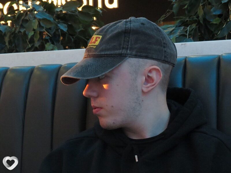 Святослав, 22, Москве — анкета №986288