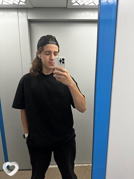 Илья, 21, Москве — анкета №986701