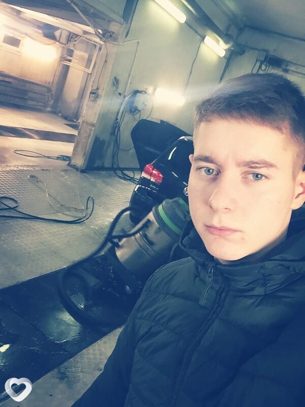 Максим, 26, Москве — анкета №987428