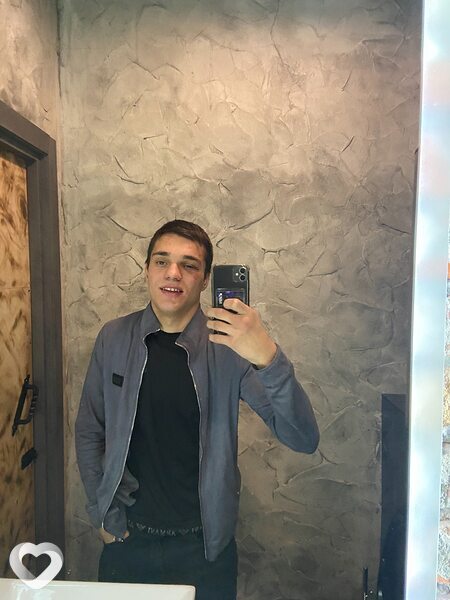 Данил, 21, Москве — анкета №987334