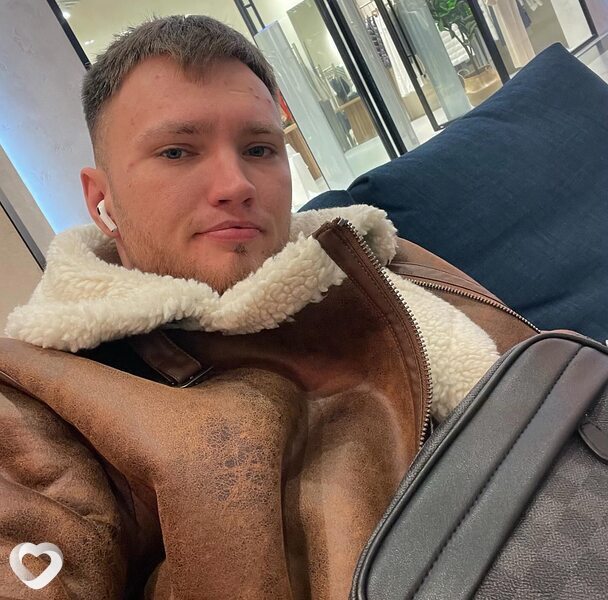 Ростислав, 25, Москве — анкета №987861