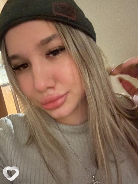 Яна, 22, Апатитах — анкета №987941