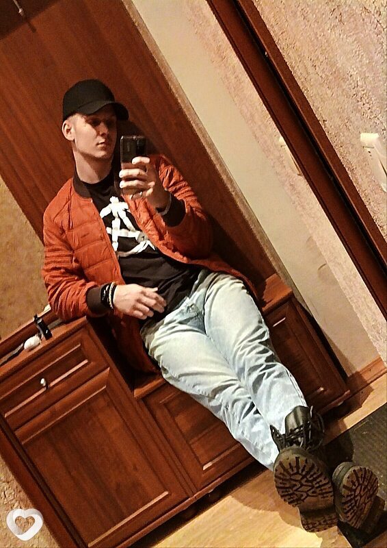Артем, 23, Жигулевске — анкета №988781