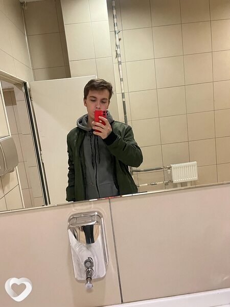 Иван, 22, Москве — анкета №989470
