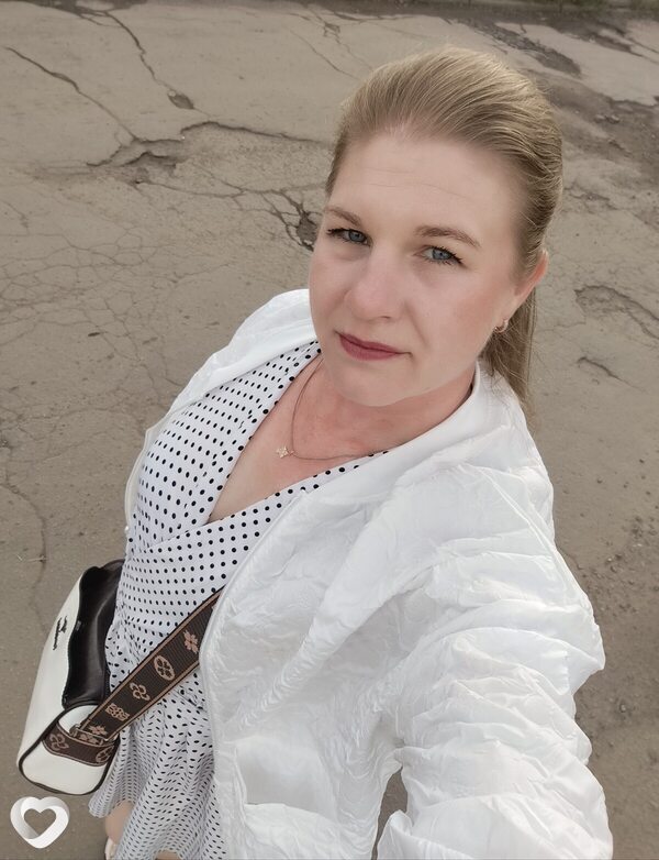 Olya, 38, Горловке — анкета №990085