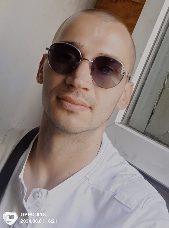 Парень, 31, Одессе — анкета №991442