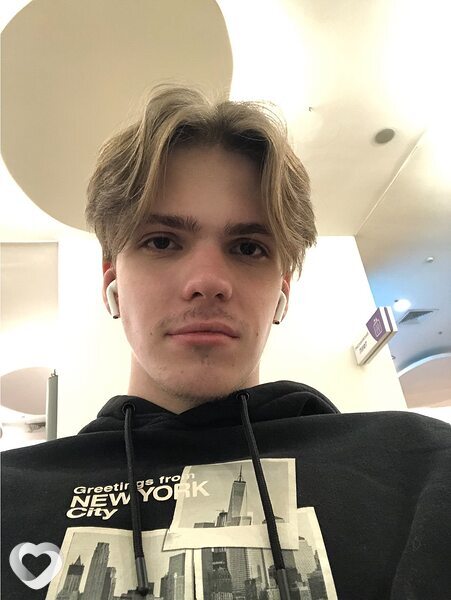 Матвей, 21, Москве — анкета №991722