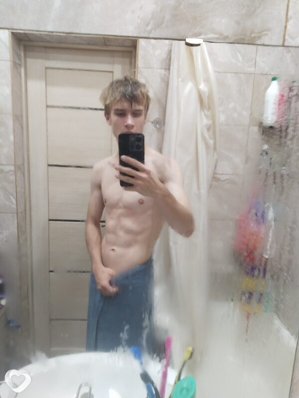 Дмитрий, 22, Кирове — анкета №992451