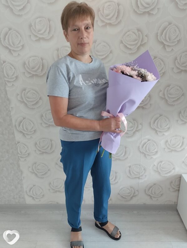 Янина, Юратишки