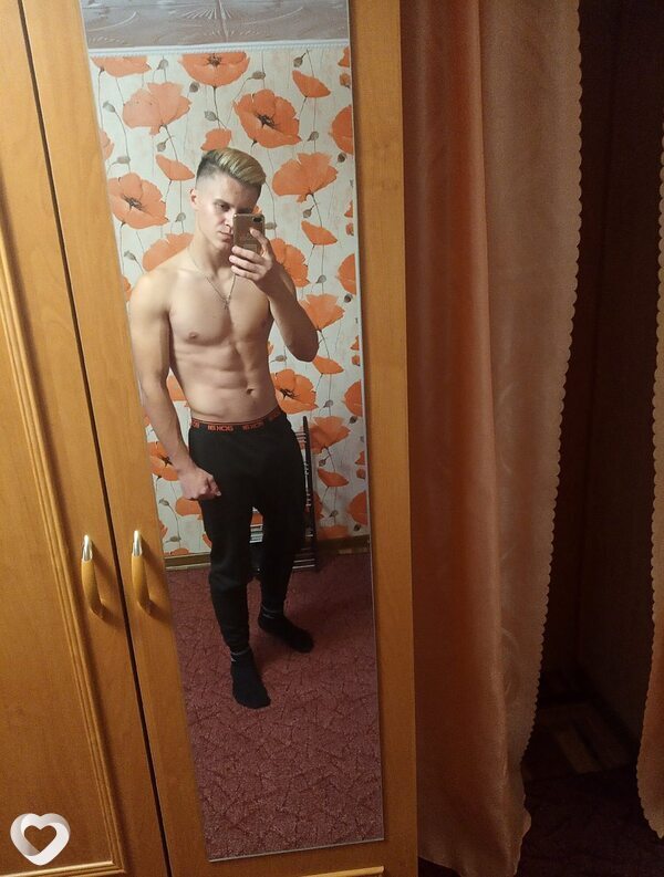 Стас, 21, Днепр — анкета №994080