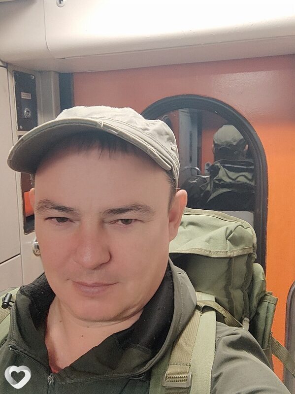 Максим, Колпна