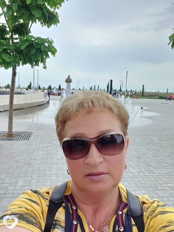 Лара, 64, Санкт-Петербурге — анкета №994592