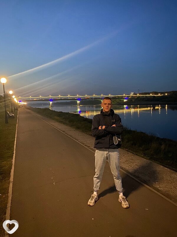 Антон, 22, Москве — анкета №995305