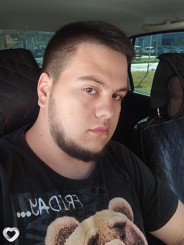 Дмитрий, 22, Георгиевске — анкета №995903