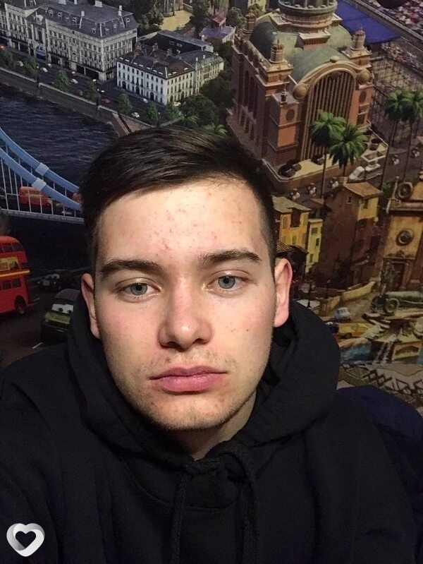 Артём, 25, Ставрополе — анкета №995895