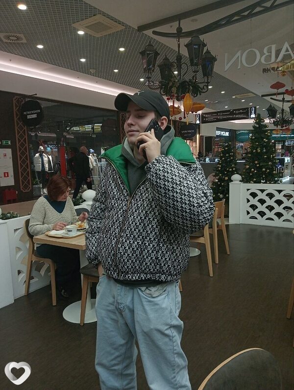 Вадим, 20, Москве — анкета №995898