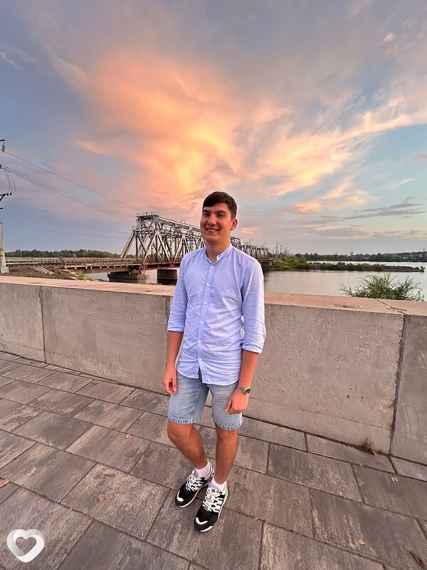 Александр, 22, Москве — анкета №996241