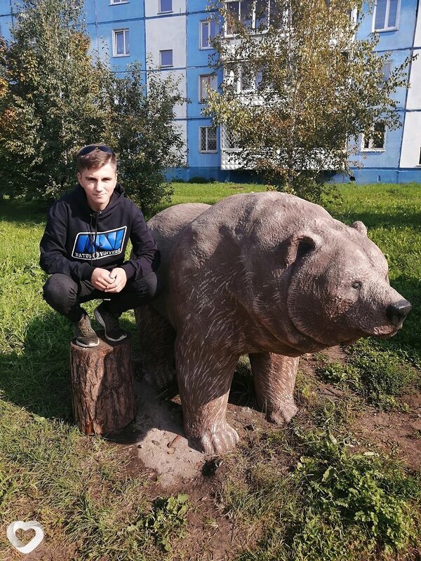 Артем, 24, Ленске — анкета №996803