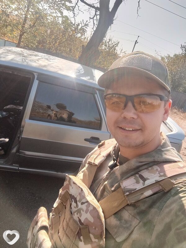 Артём, 31, Стаханове — анкета №996926