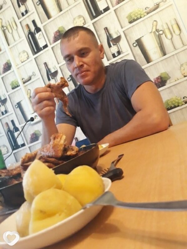 Artem, 36, Речице — анкета №997950